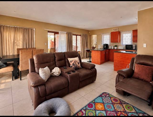 3 BEDROOM HOUSE FOR SALE IN MONAVONI